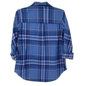Universal Thread Blue and White Plaid Button Down Shirt